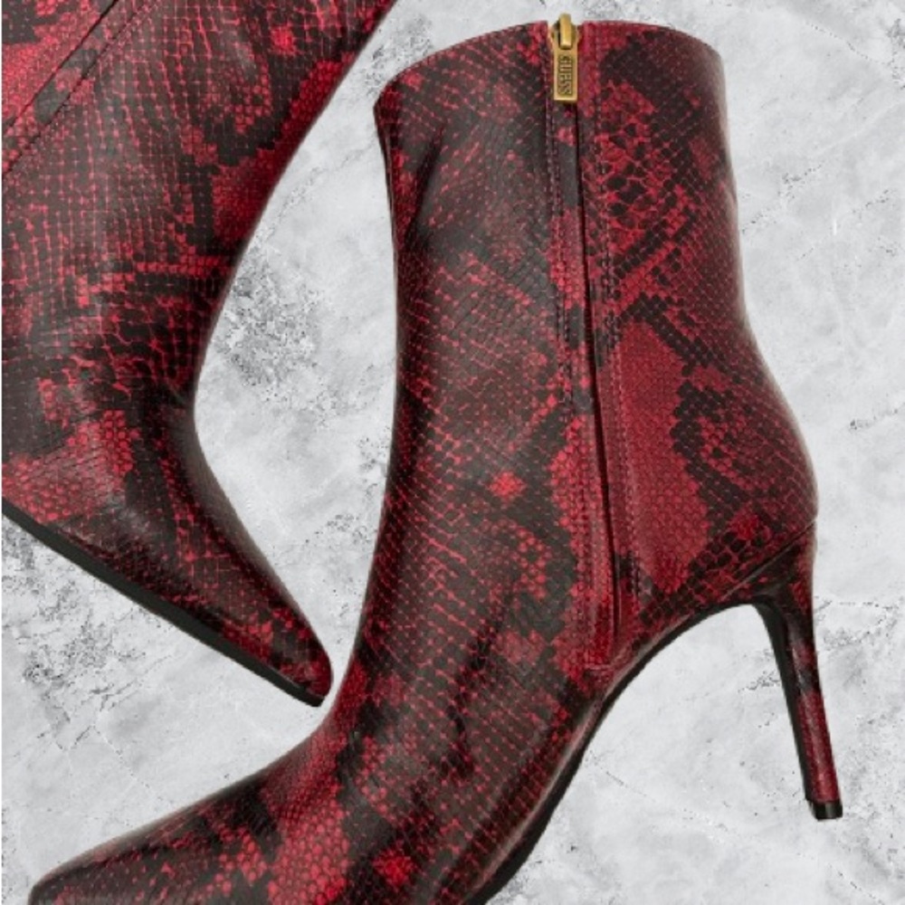 Guess Women’s Richery Stiletto Heel Ankle Dress Booties Red Snake 10M - Picture 11 of 16